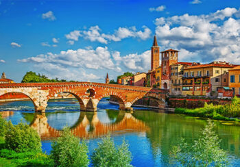 Image_Flusskreuzfahrten_Canal_Bianco_Verona_Altstadt_Ponte_Pietra_Pressmind