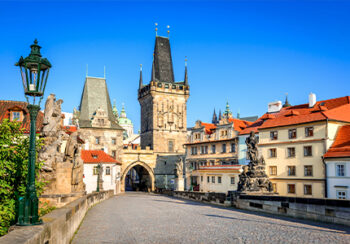 Image_Staedtereisen_Prag_Stadttor_Pressmind