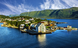 Hafenstadt Alesund am Eingang zum Geirangerfjord