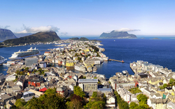 Panorama von Ålesund in Norwegen 