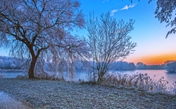 Winterlandschaft 1 / Eingefrorene Landschaft am Thielenburger See in Dannenberg (Wendland, Niedersachsen). Aufgenommen am 5. Dezember 2016.