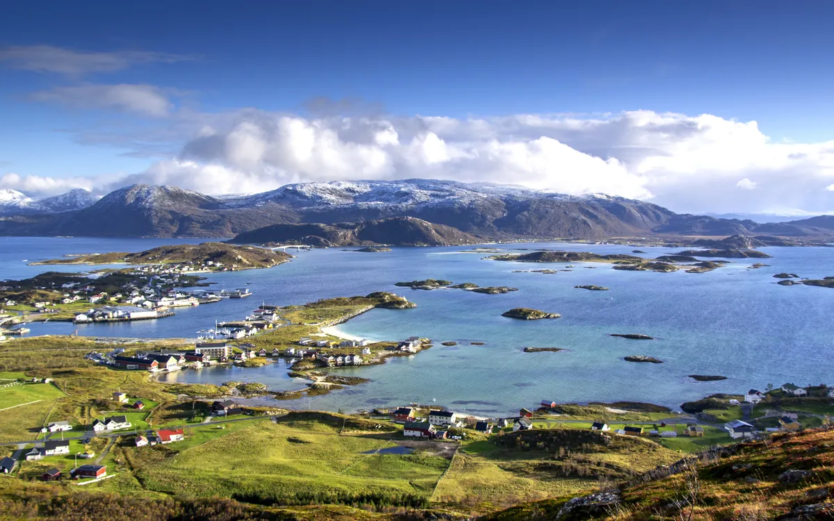 die Insel Sommaroy nahe Tromsø, Norwegen