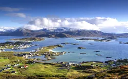 die Insel Sommaroy nahe Tromsø, Norwegen