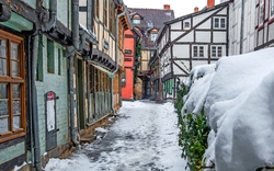 Welterbestadt Quedlinburg im Winter mit Schnee